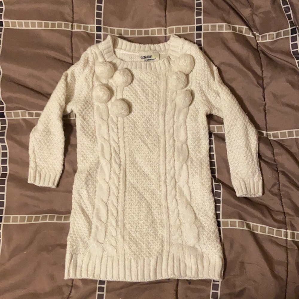 - Genuine from Oshkosh 2t white sweater